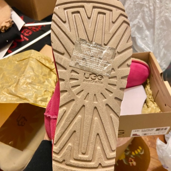 NWT Ugg Pink Boots - Picture 6 of 7
